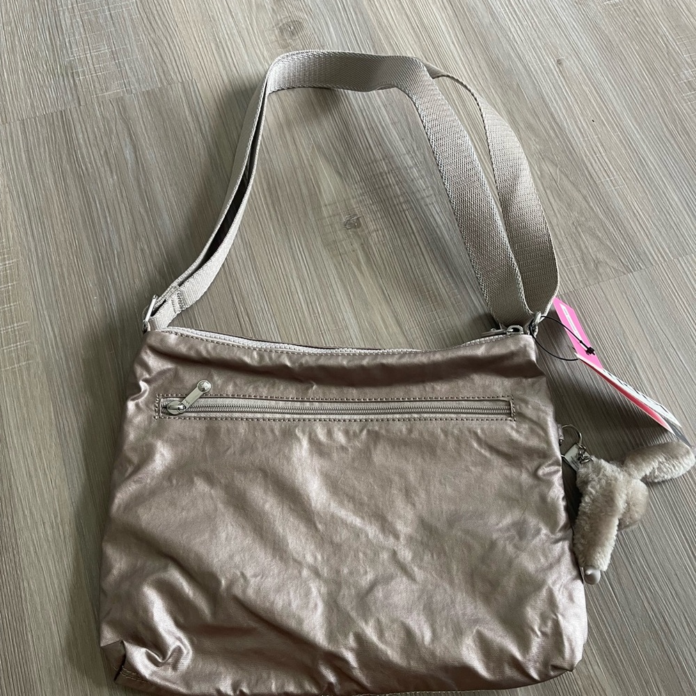 NWT kipling Alvar
Metallic Crossbody Bag - Picture 5 of 6